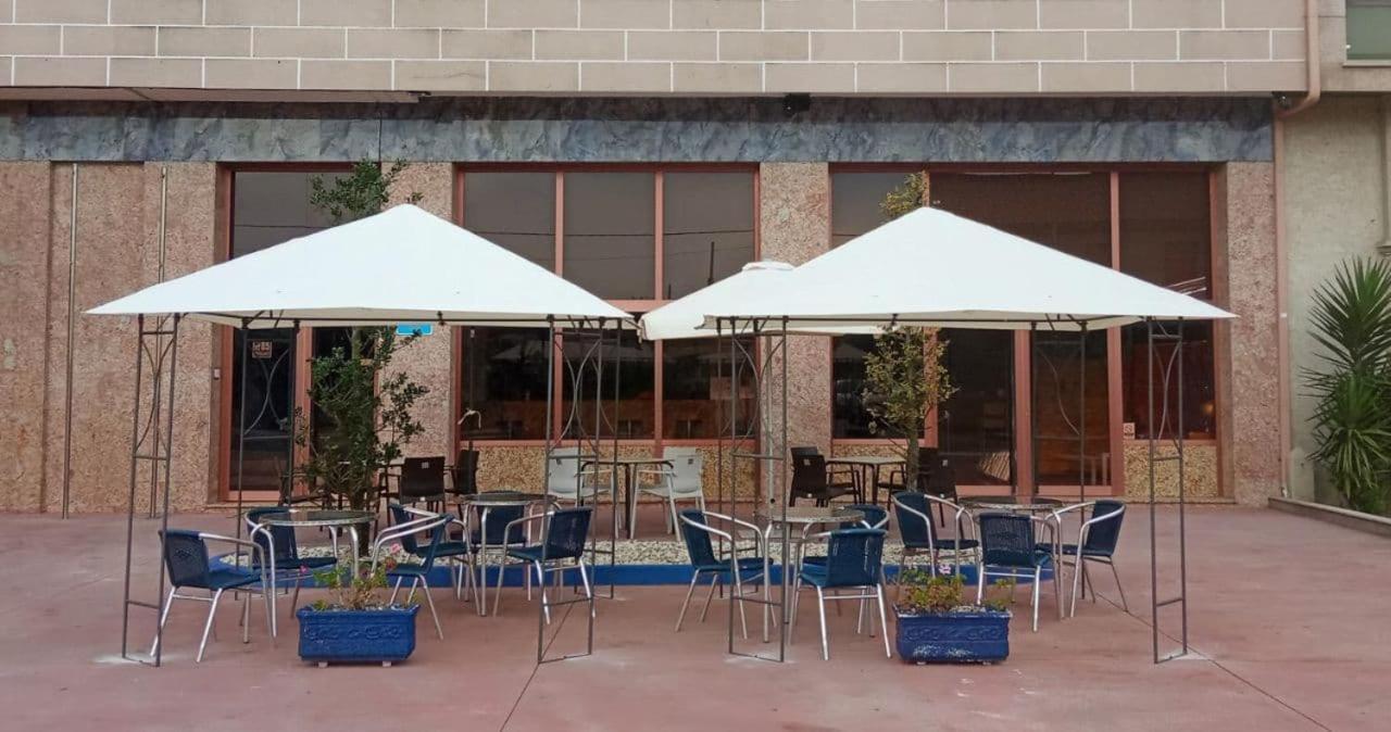 Hotel Lago Villanueva De Arosa Exterior photo